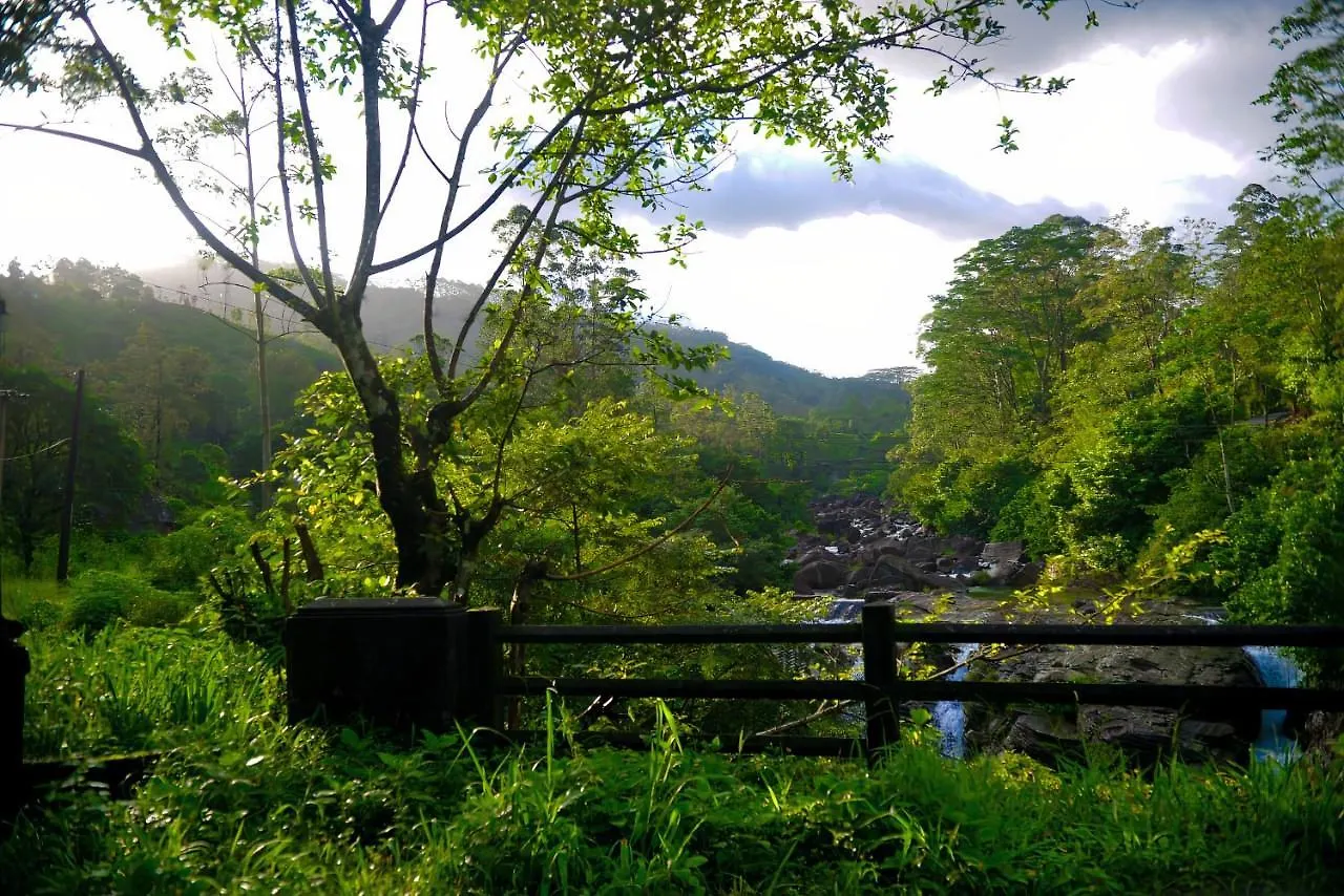 Fallside Rest Norton Bridge 0*,  Sri Lanka